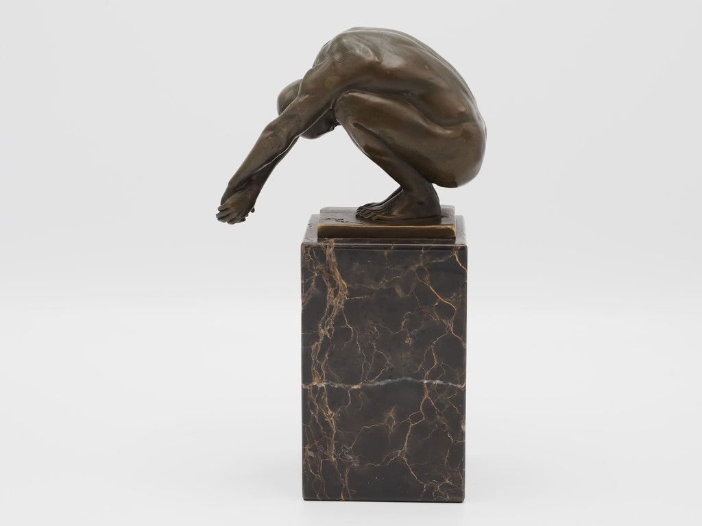Bronzen beeld zwemmer
