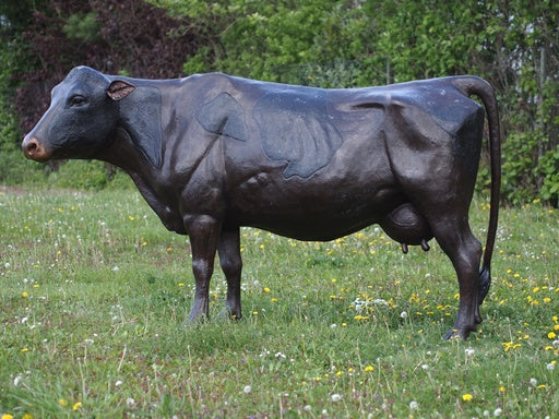 Bronzen beeld koe