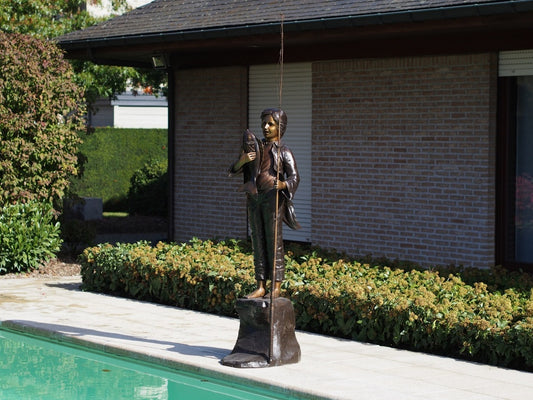 Bronzen beeld visser