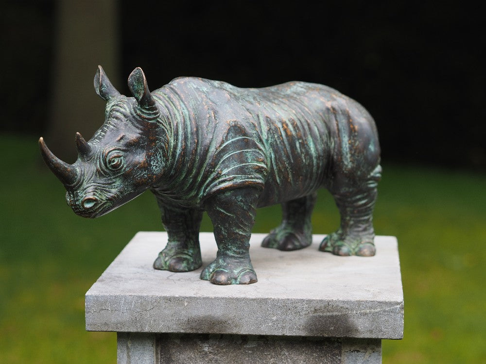 Brons beeld neushoorn - GardenArts